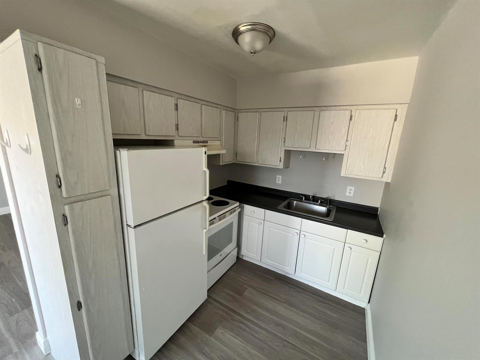 1502 N Federal Highway # 2, FL 33460 photo 3