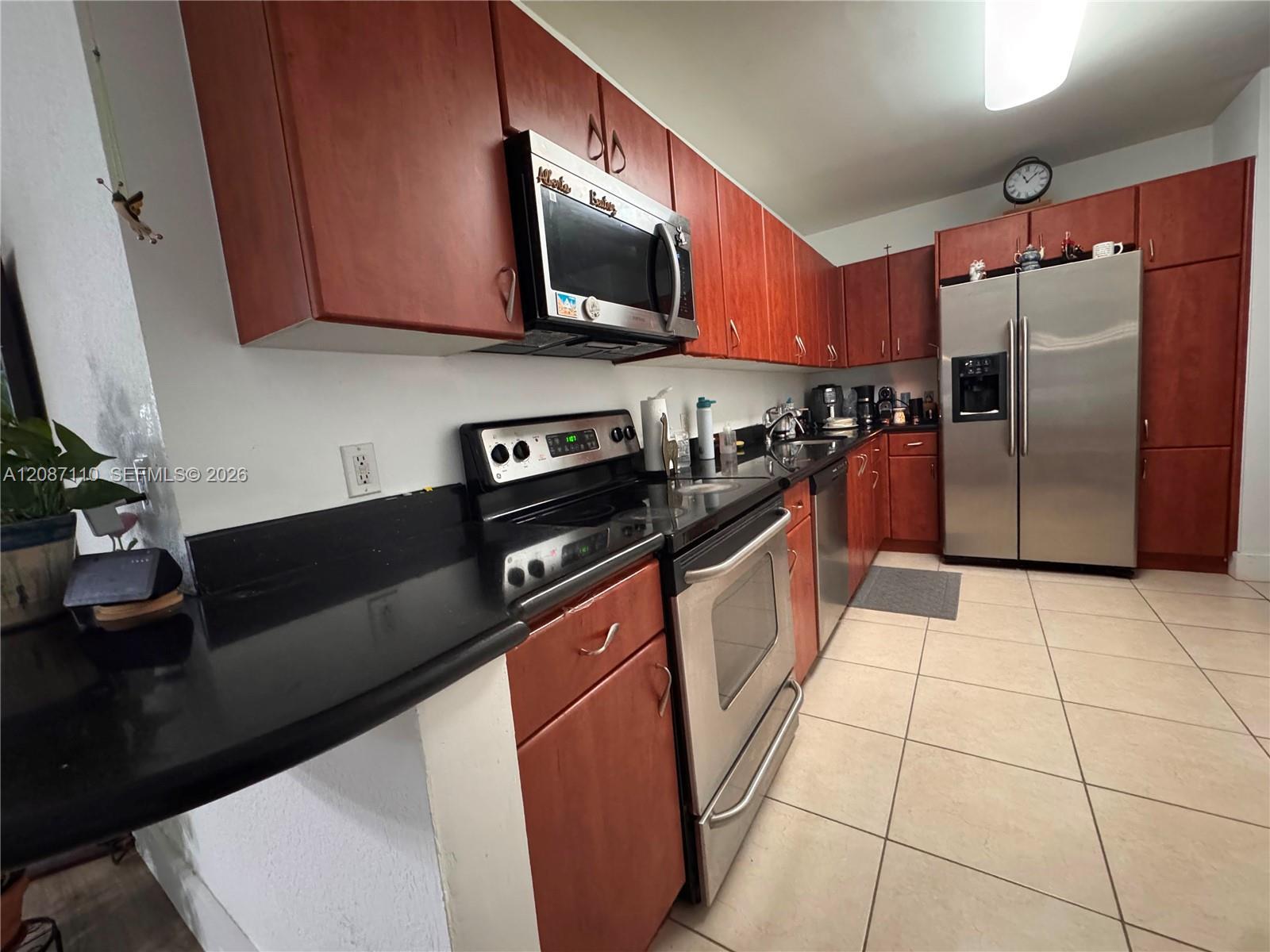 401 69th St # 407, Miami Beach FL 33141 photo 3