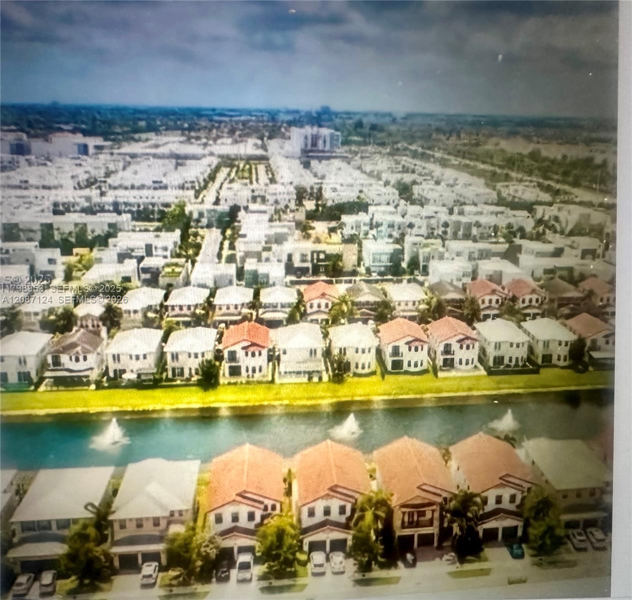 10464 NW 70th Ln, Doral FL 33178 photo 2