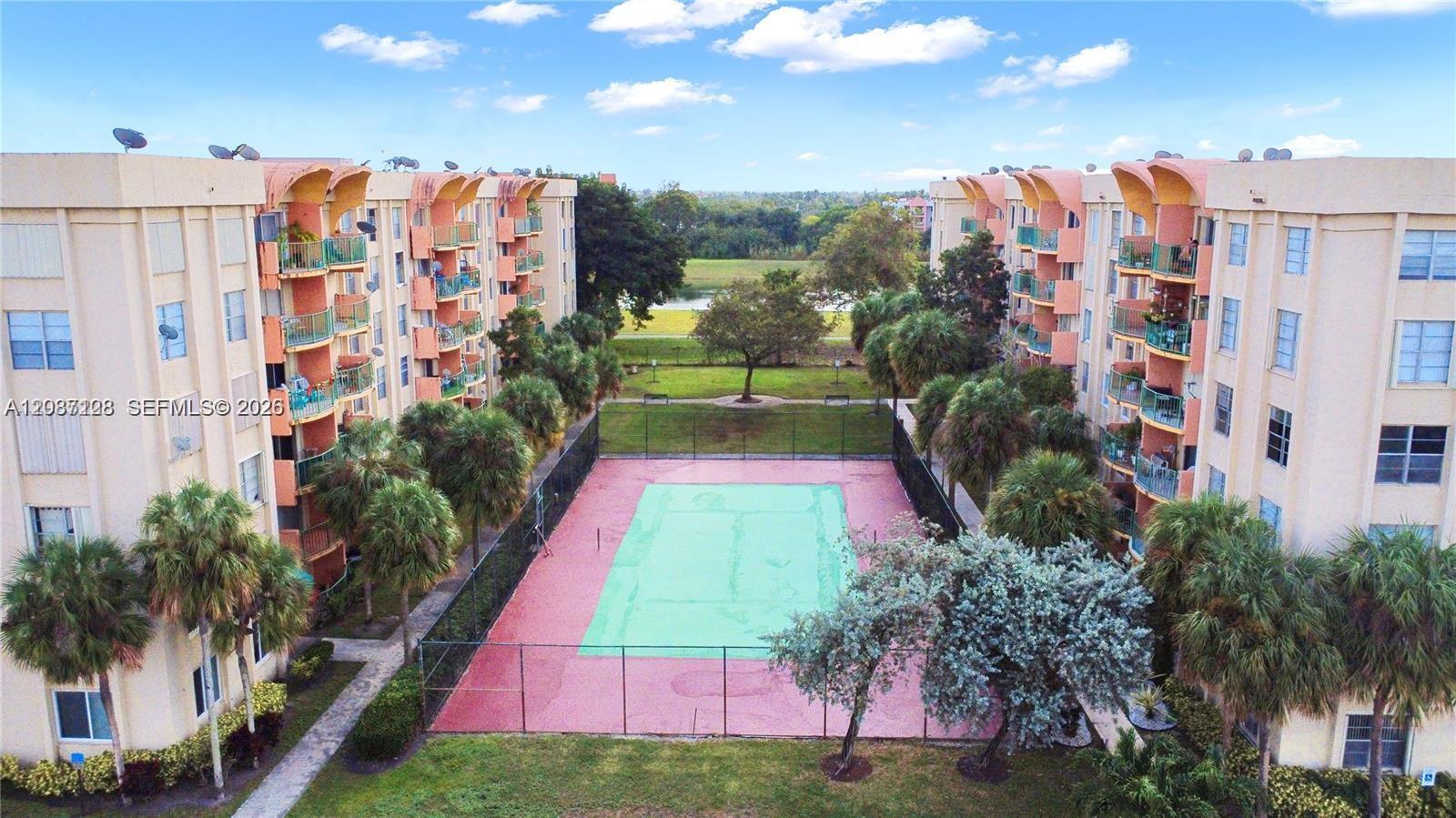 9310 Fontainebleau Blvd # 606, Miami FL 33172 photo 3