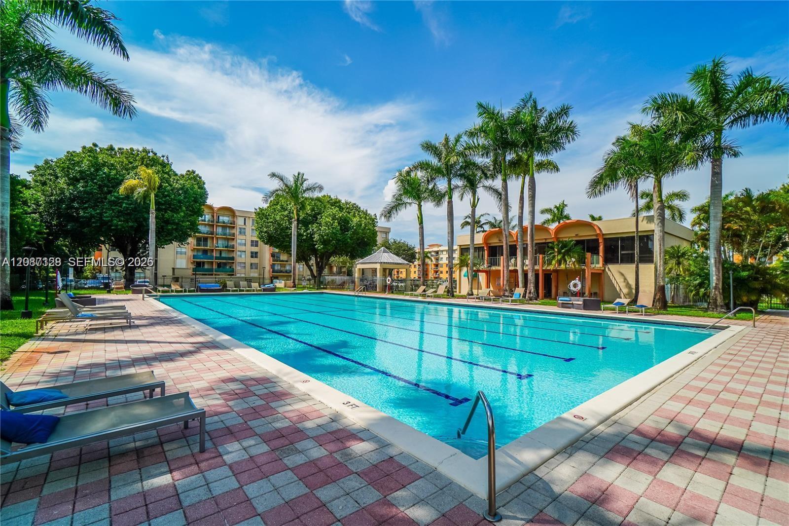 9310 Fontainebleau Blvd # 606, Miami FL 33172 photo 4