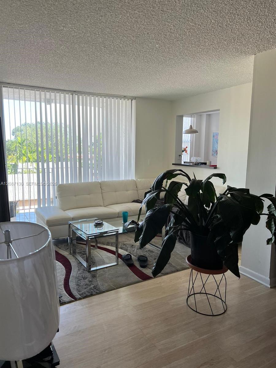 12105 NE 6th Ave # 403, North Miami FL 33161 photo 2