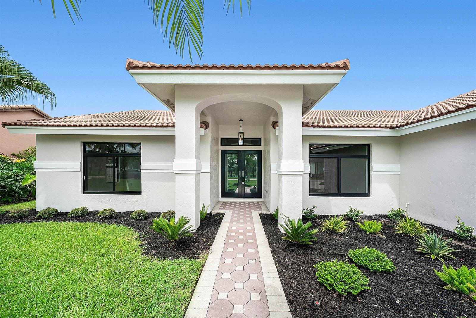 5725 Aspen Green Court, Delray Beach FL 33484 photo 2