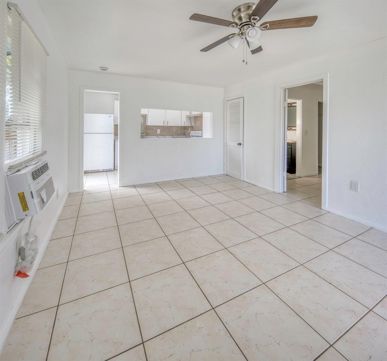 531 N B Street, FL 33460 photo 2