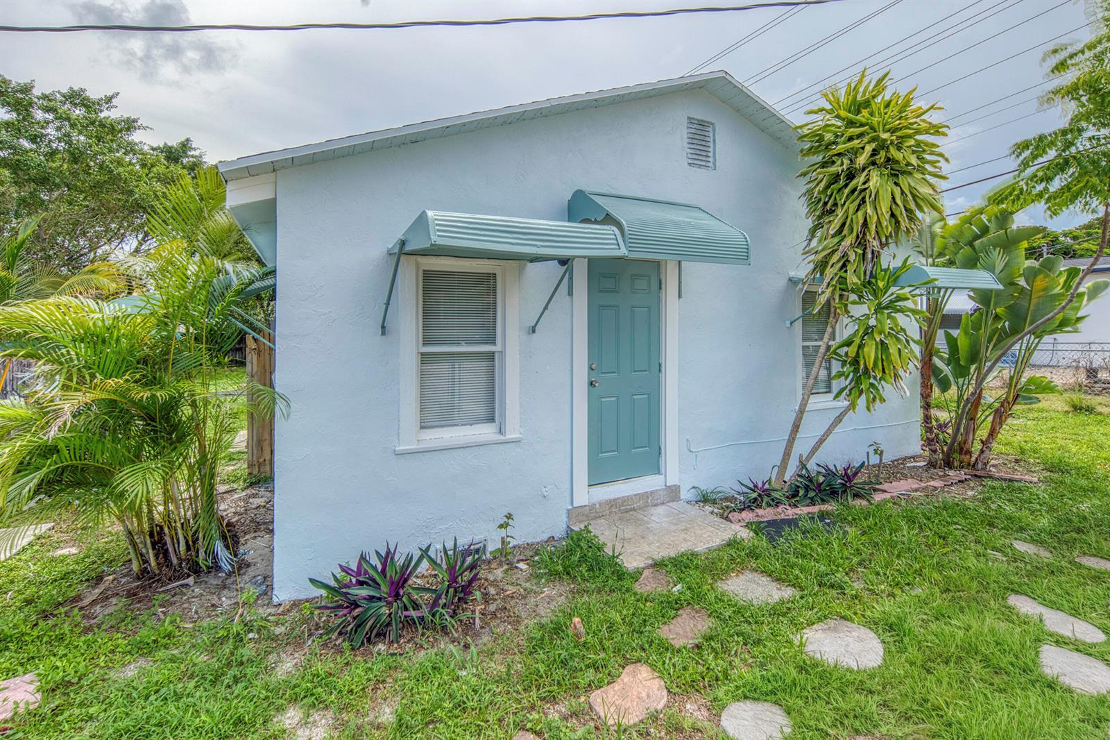 531 N B Street, FL 33460