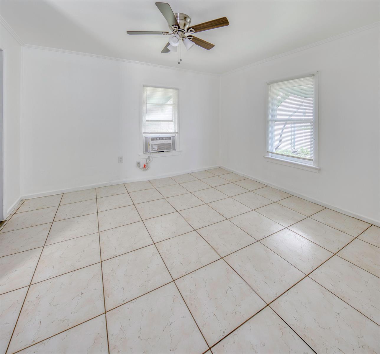 531 N B Street, FL 33460 photo 4