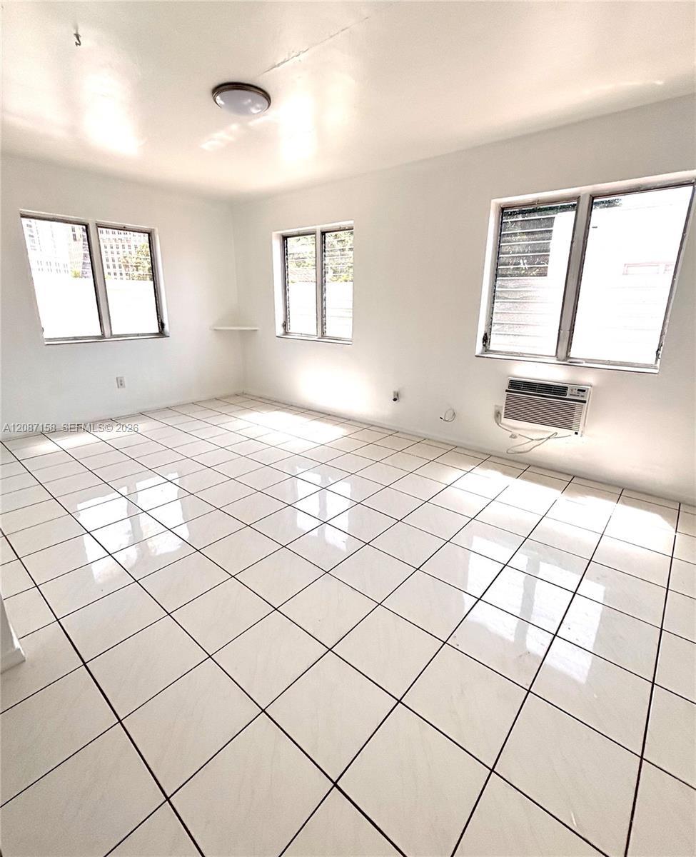 25 Navarre Ave # 3, Coral Gables FL 33134 photo 2