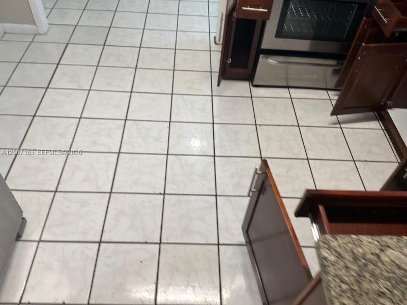 617 S A St, Lake Worth FL 33460 photo 4