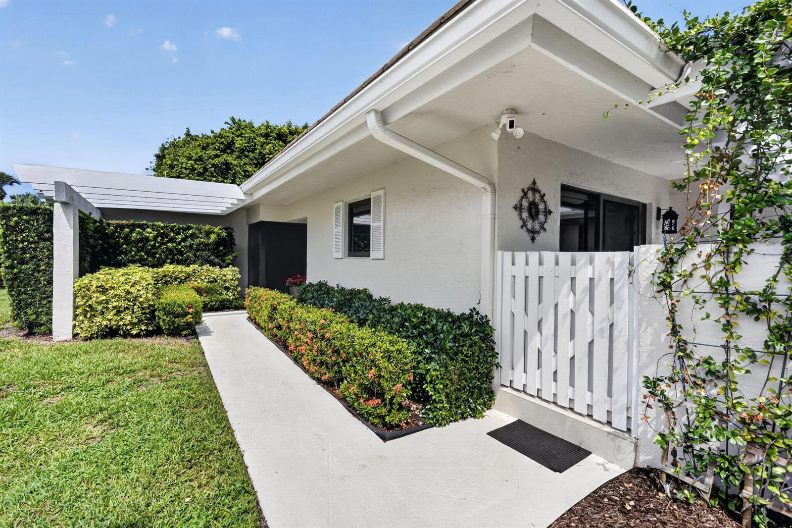 3648 Freshwater Drive, Jupiter FL 33477