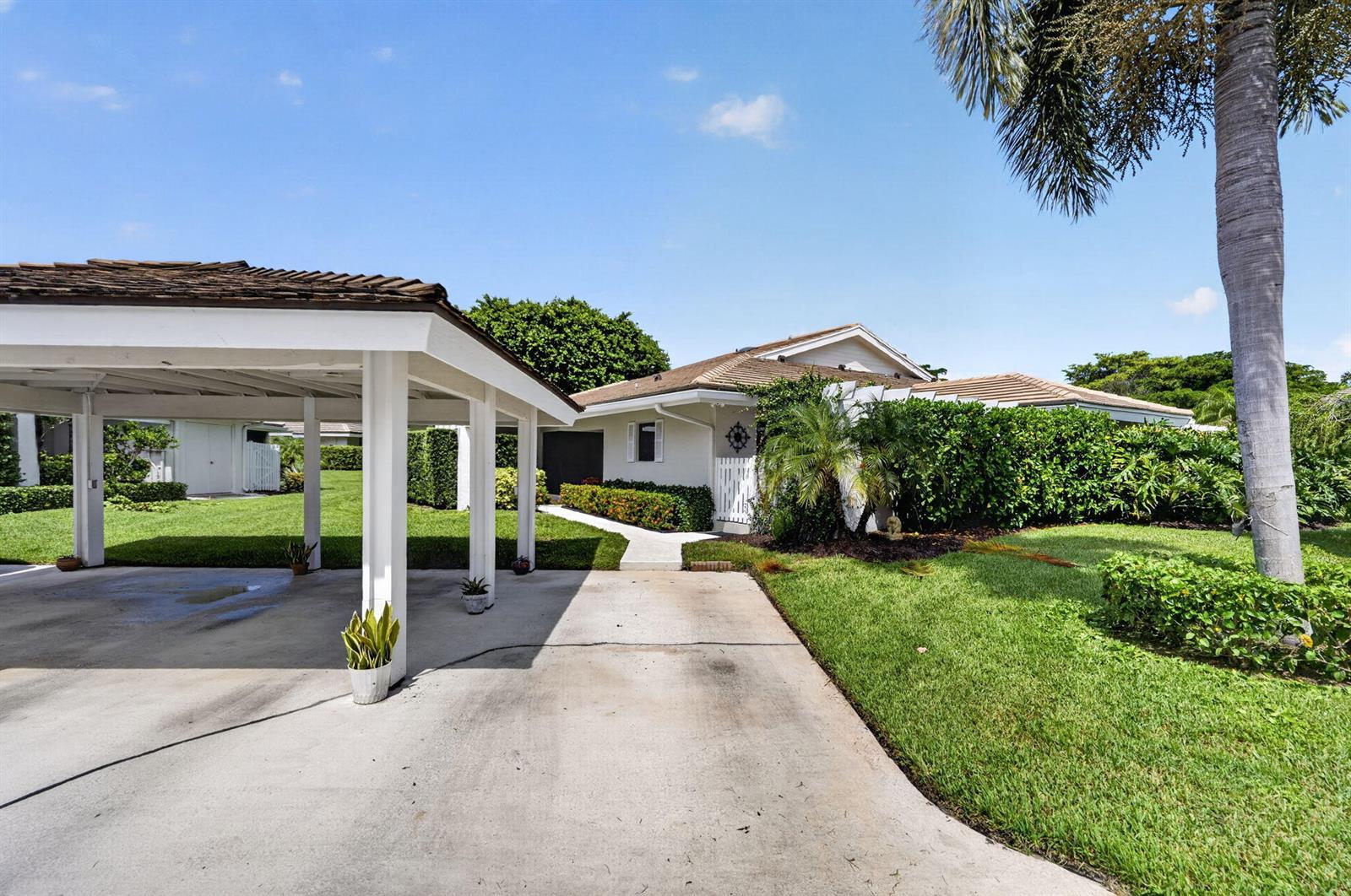 3648 Freshwater Drive, Jupiter FL 33477 photo 5