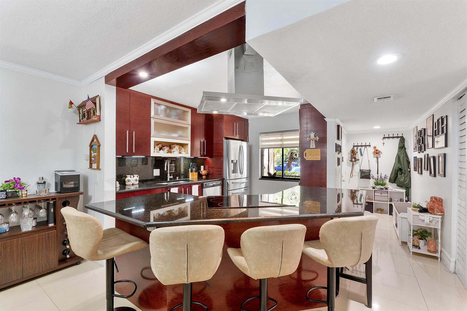 435 LAKEVIEW Drive # 104, Weston FL 33326 photo 3