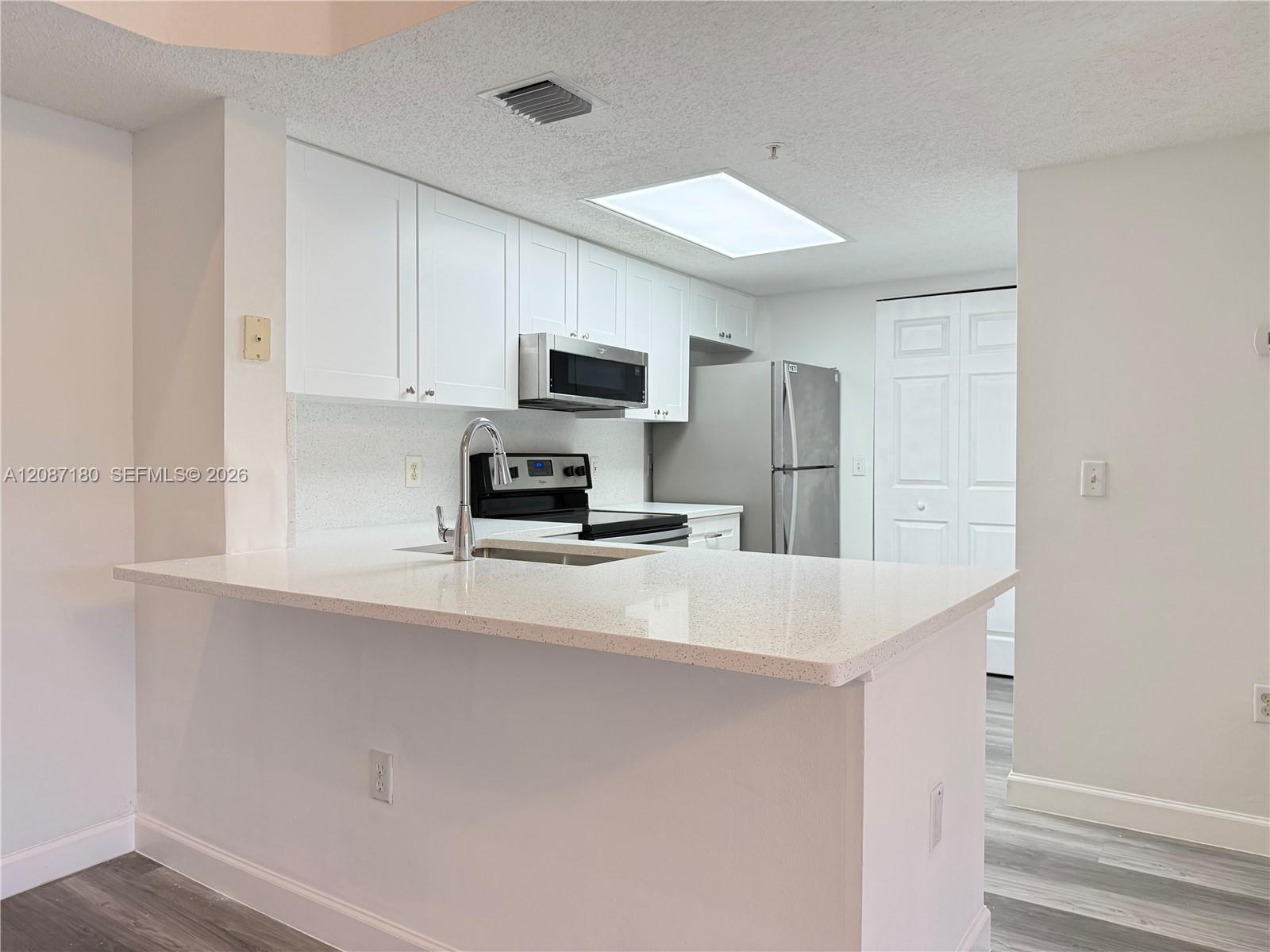 5045 Wiles Rd # 303, Coconut Creek FL 33073 photo 5