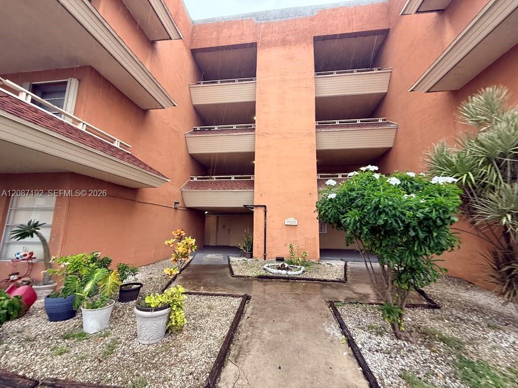 17530 NW 68th Ave # C4010, Hialeah FL 33015 photo 2