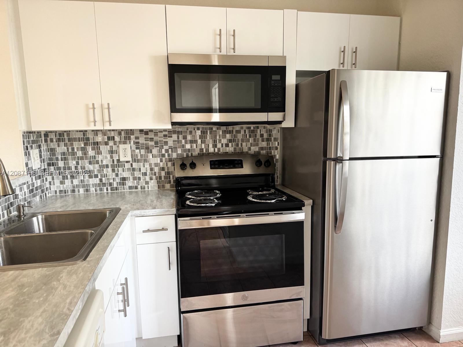 12178 SW 143rd Ln # 4, Miami FL 33186 photo 4