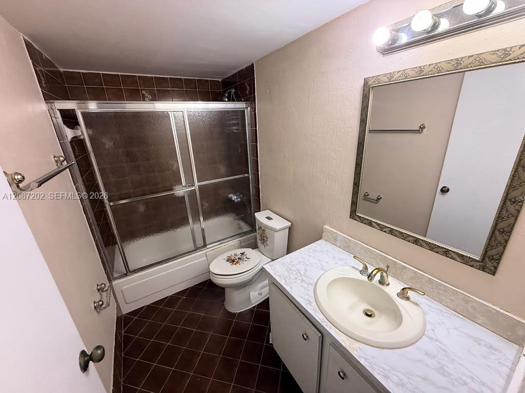 10000 NW 80th Ct # 2361, Hialeah Gardens FL 33016 photo 5