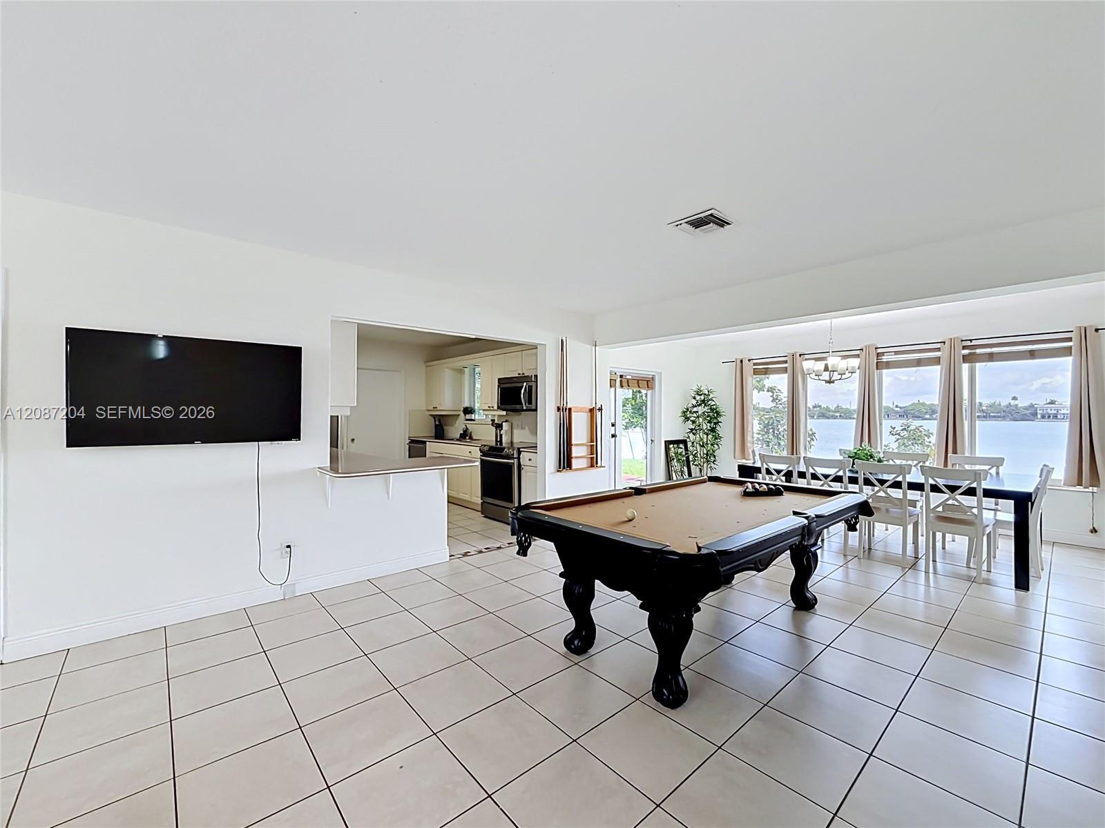 2501 NE 209th Ter, Miami FL 33180 photo 5