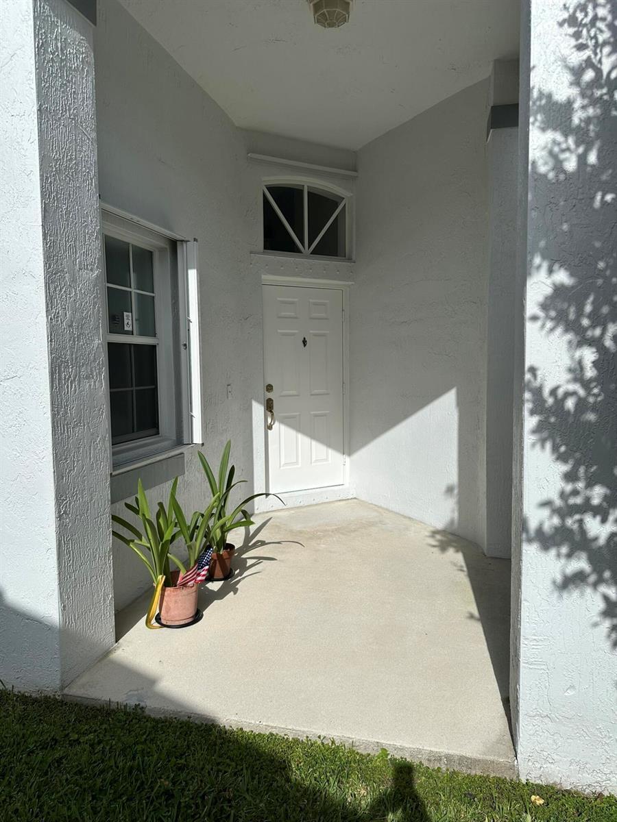 16323 SW 6th Street, Pembroke Pines FL 33027 photo 3