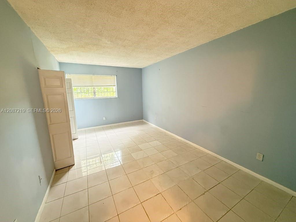 1255 W 53rd St # 309, Hialeah FL 33012 photo 4