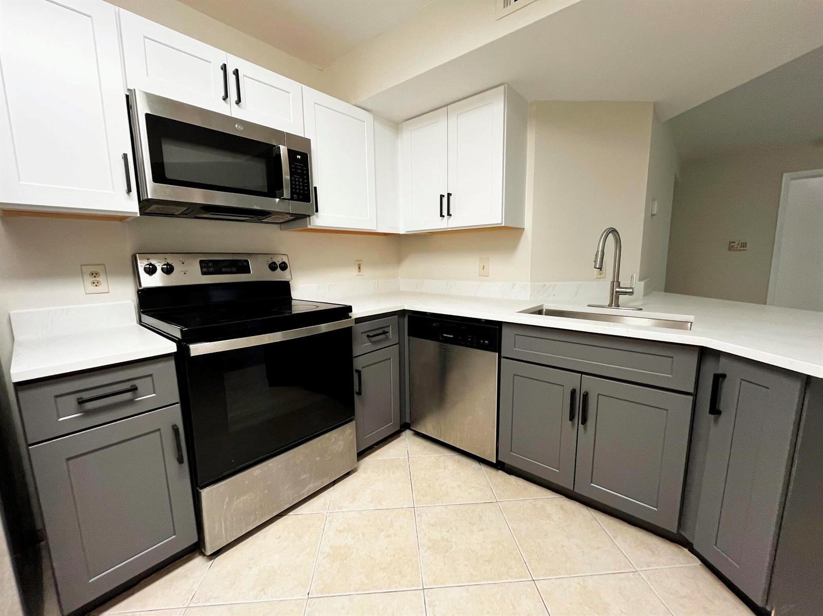8701 WILES Road # 204, Coral Springs FL 33067 photo 4