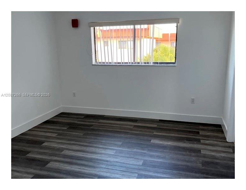 5400 W 21st Ct # 407, Hialeah FL 33016 photo 2