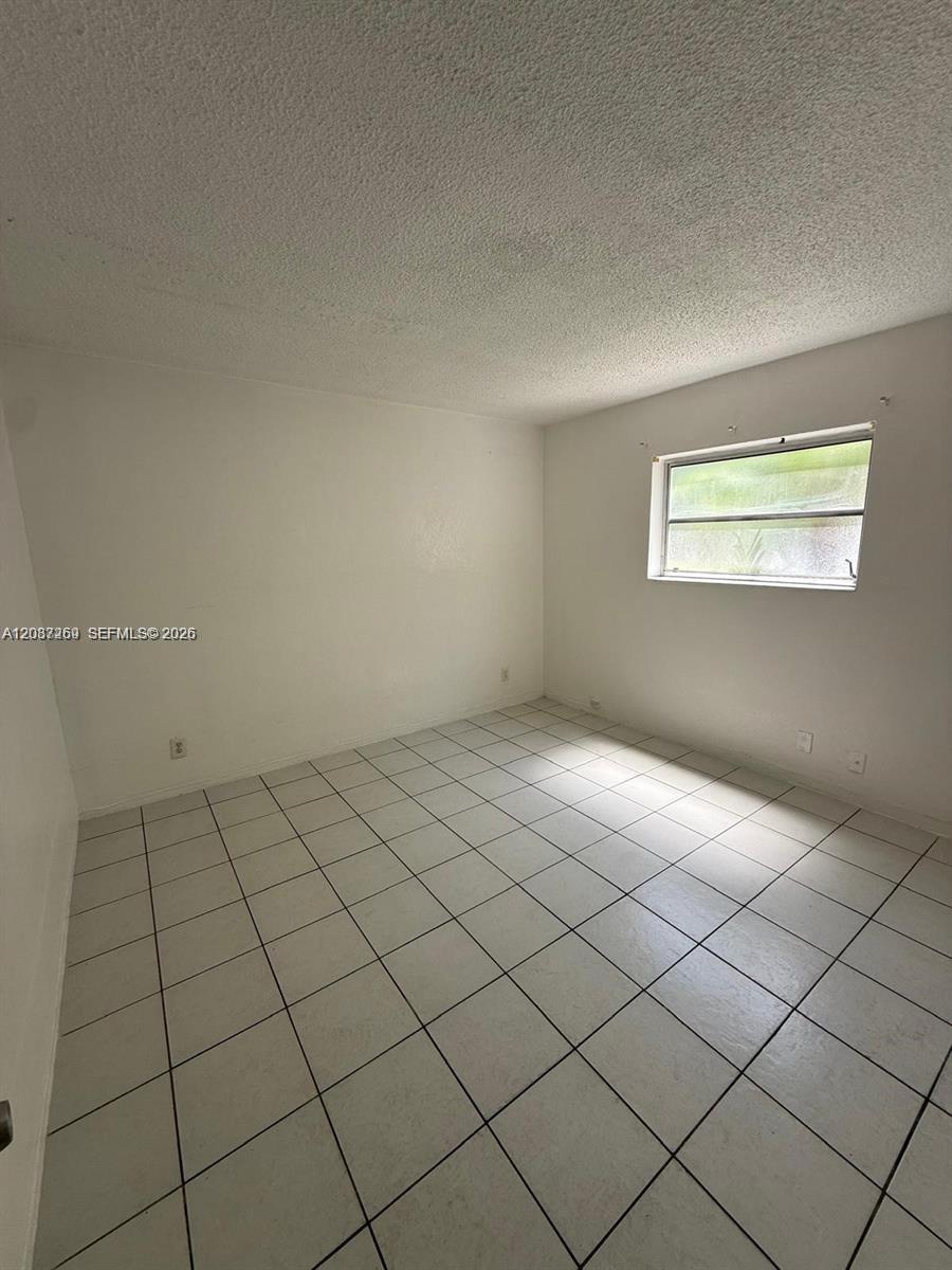 16851 NE 18th Ave # 106, North Miami Beach FL 33162 photo 5