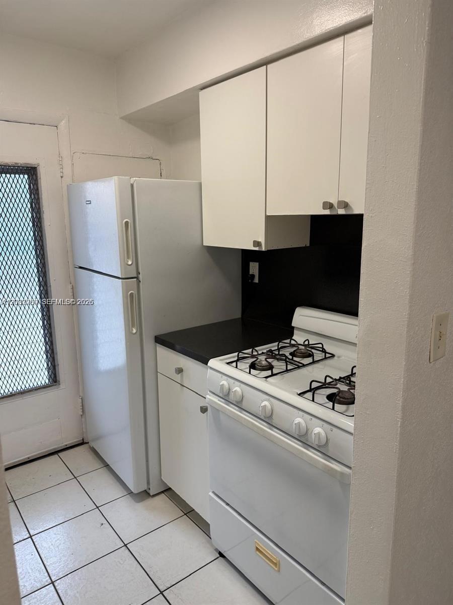 16851 NE 18th Ave # 106, North Miami Beach FL 33162 photo 4