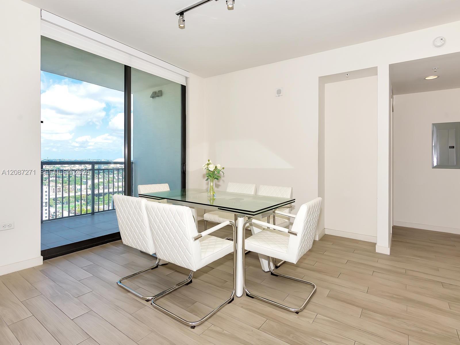 999 SW 1st Ave # 2512, Miami FL 33130 photo 4
