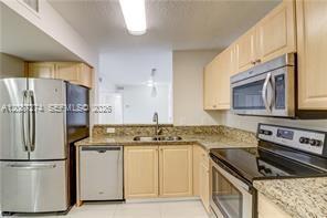 609 E Sheridan St # 201, Dania Beach FL 33004 photo 4