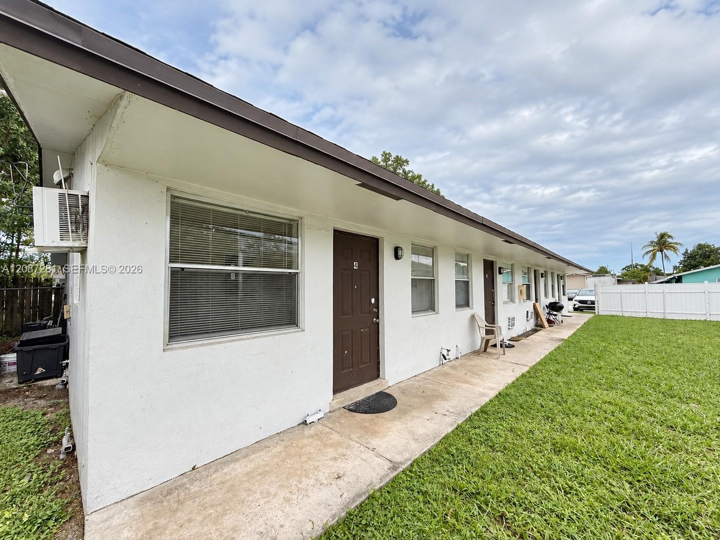 3639 SW 13th Ct # 4, Fort Lauderdale FL 33312 photo 2