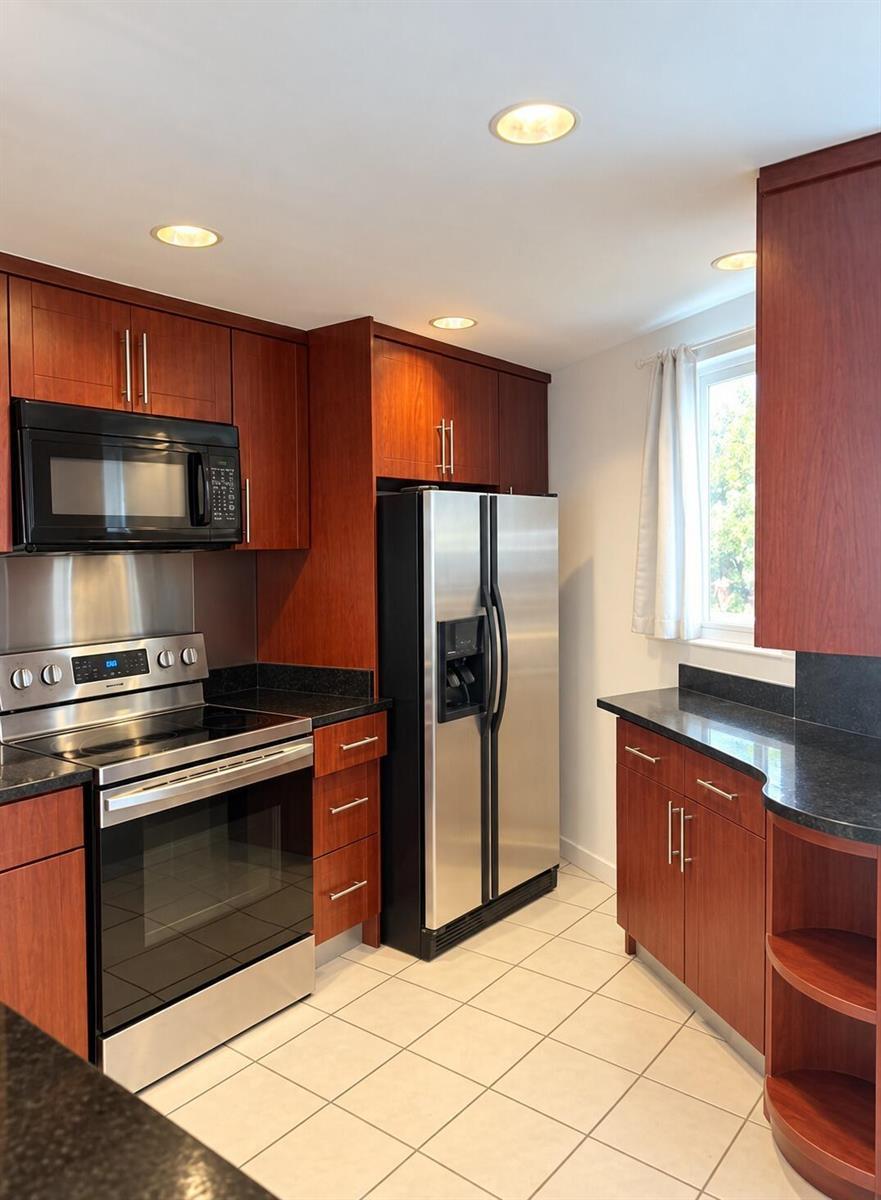 18720 NE 18TH Avenue # 217, Miami FL 33179 photo 2