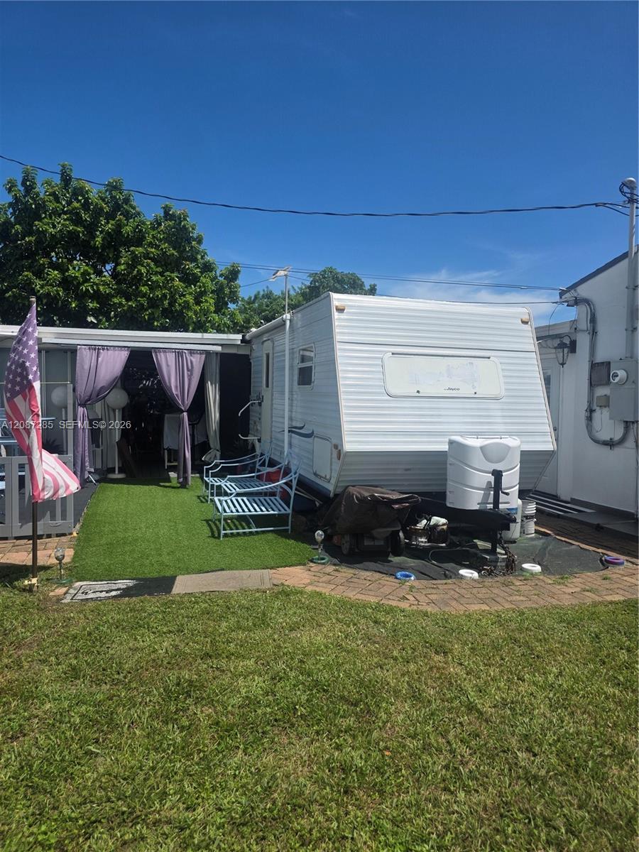 291 NW 102nd St, Miami FL 33150 photo 2