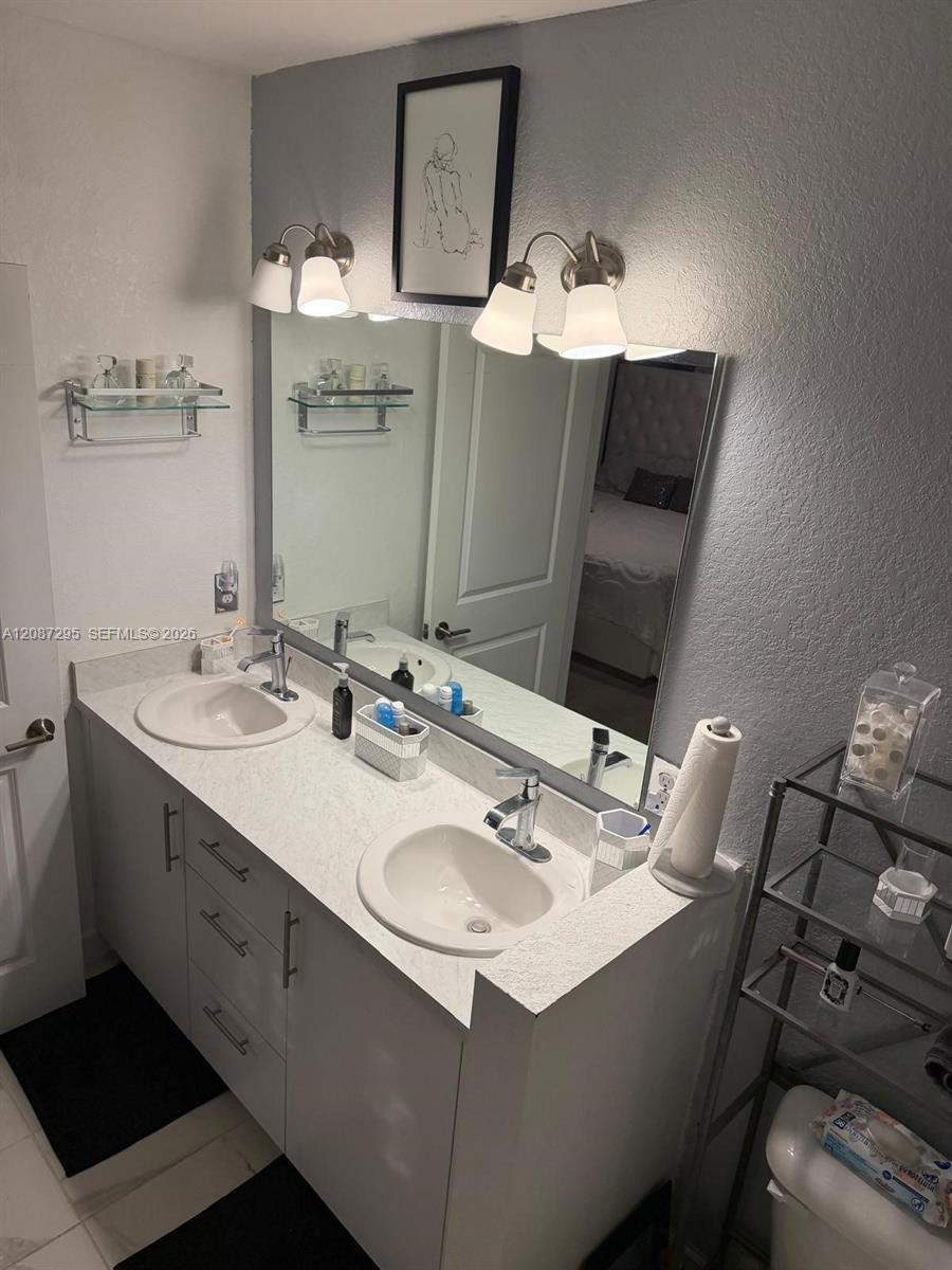 391 NW 12th Ave, Florida City FL 33034 photo 2