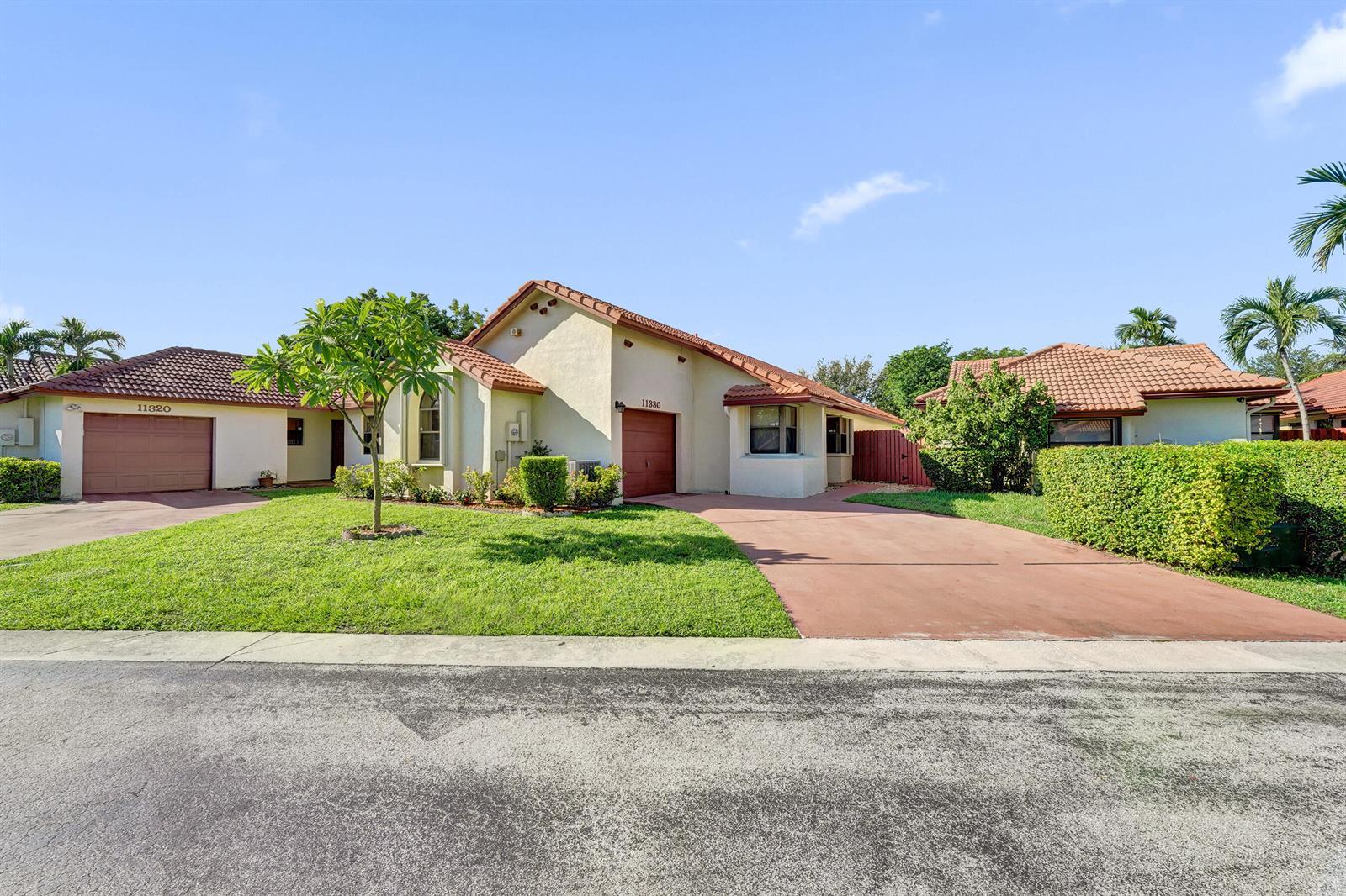11330 SW 8th Place, Pembroke Pines FL 33025 photo 3