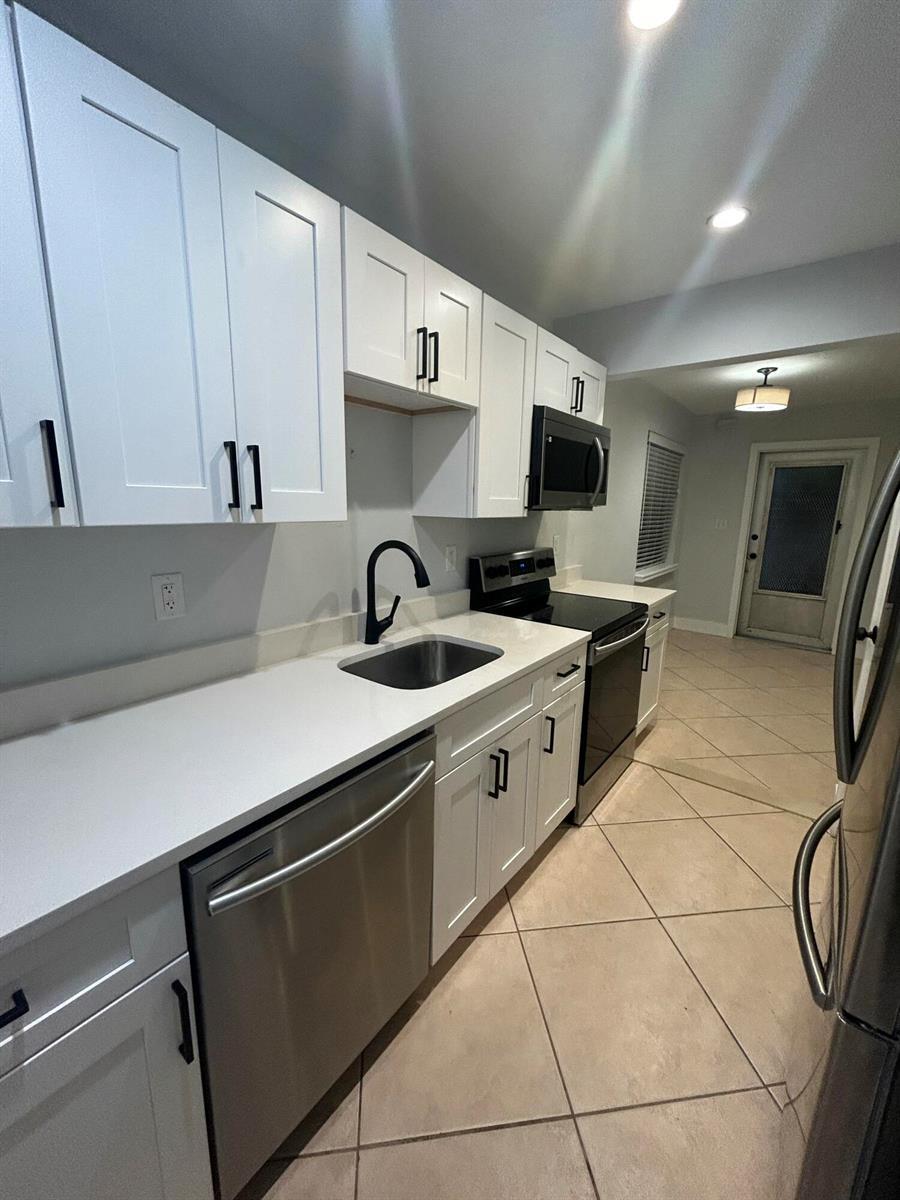 820 N Victoria Park Road # 5, Fort Lauderdale FL 33304 photo 3