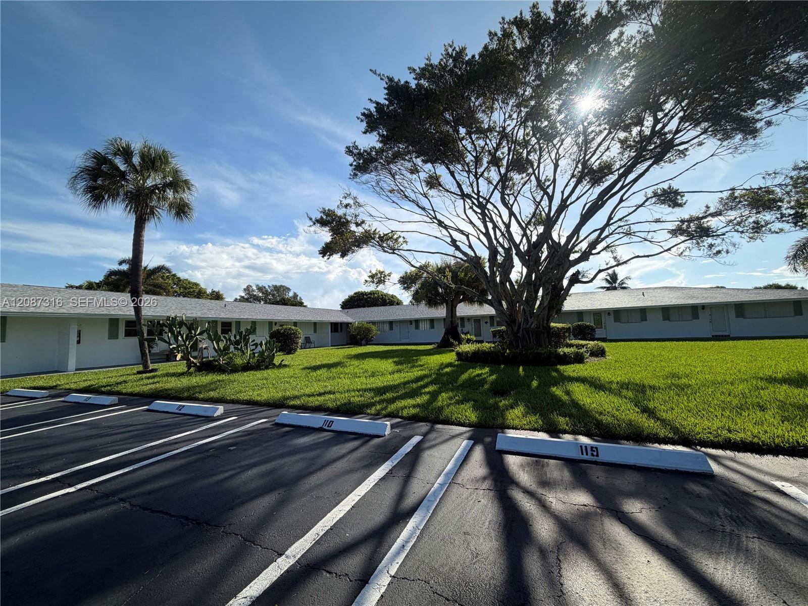 400 SW Golfview Ter # 112, Boynton Beach FL 33426