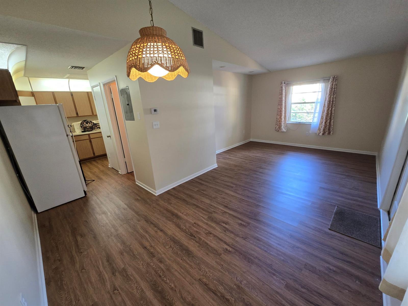 2007 OLEANDER Boulevard # D, Fort Pierce FL 34950 photo 2