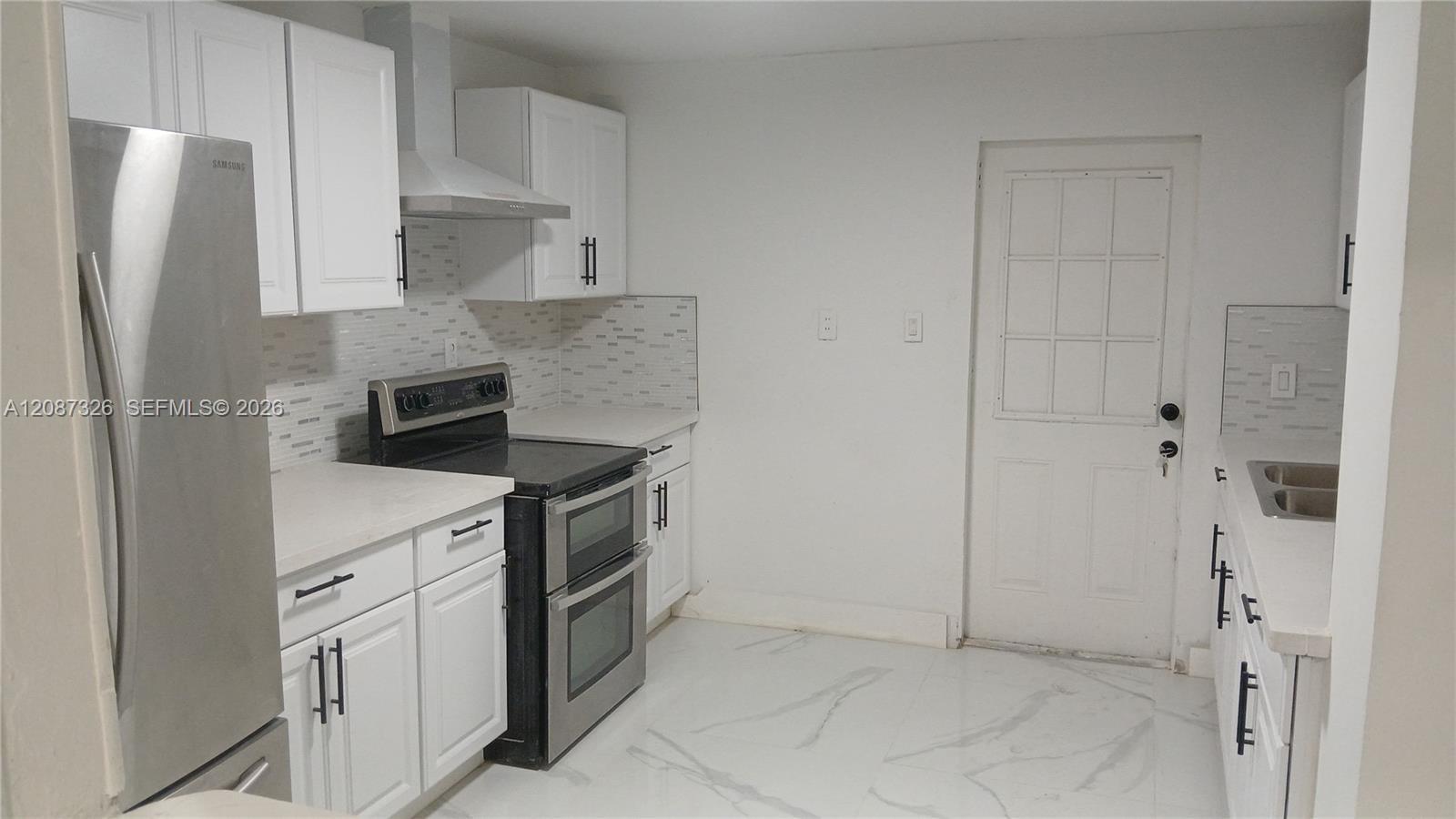 4391 NW 169th Ter, Miami Gardens FL 33055 photo 2