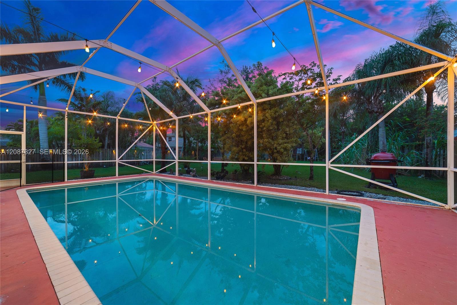 16759 NW 15th St, Pembroke Pines FL 33028 photo 2