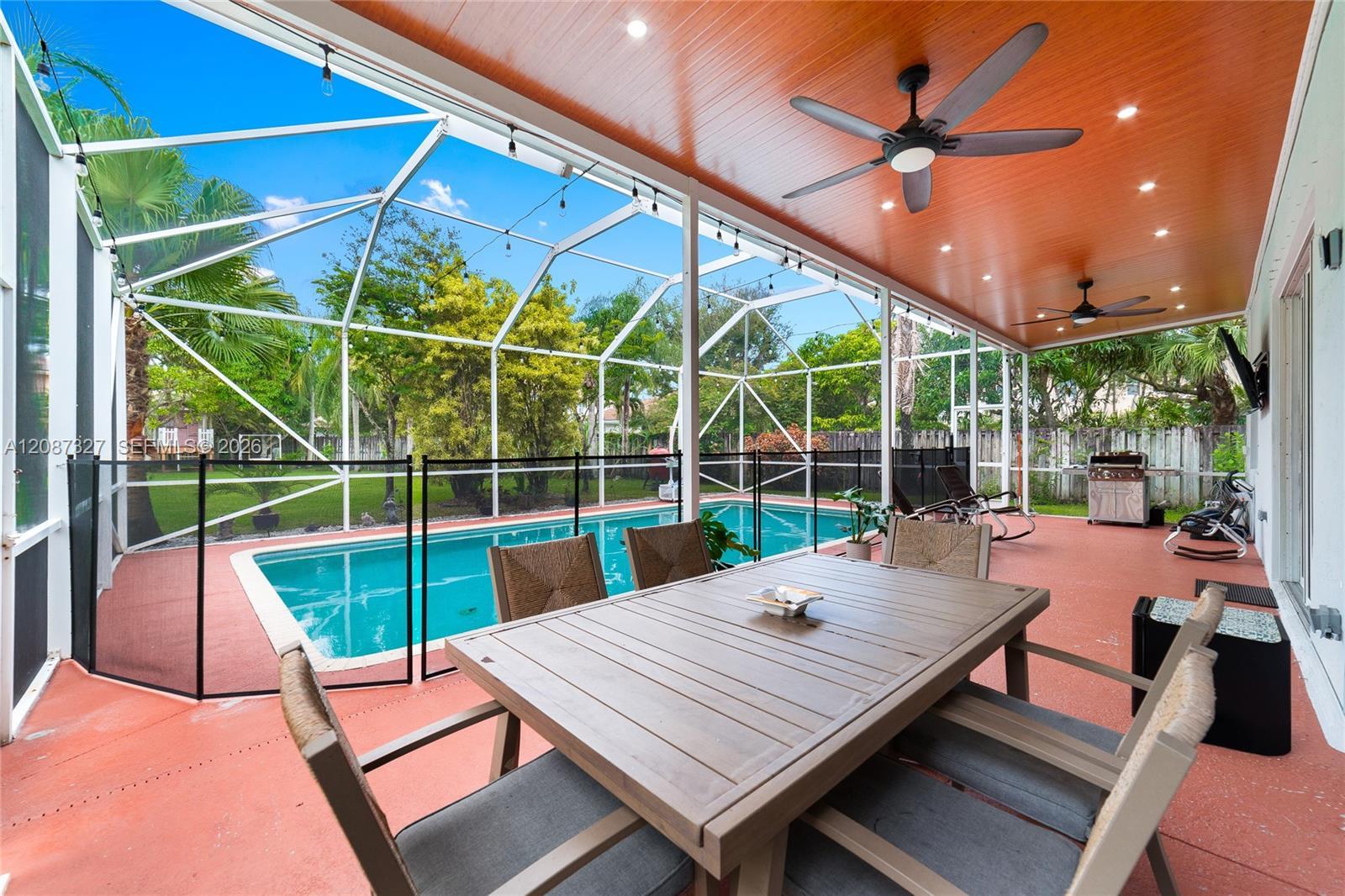 16759 NW 15th St, Pembroke Pines FL 33028 photo 4