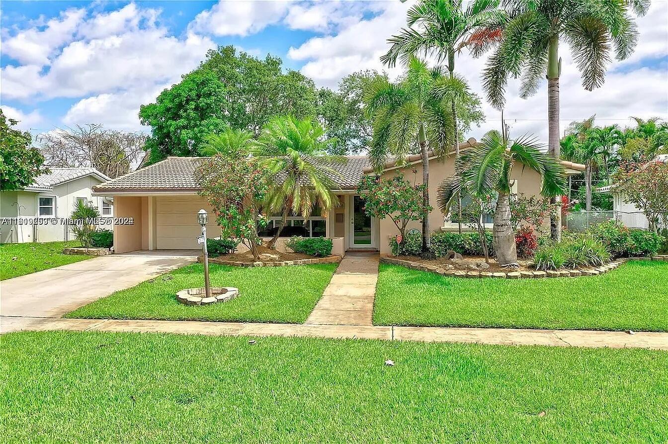4205 MCKINLEY Street, Hollywood FL 33021