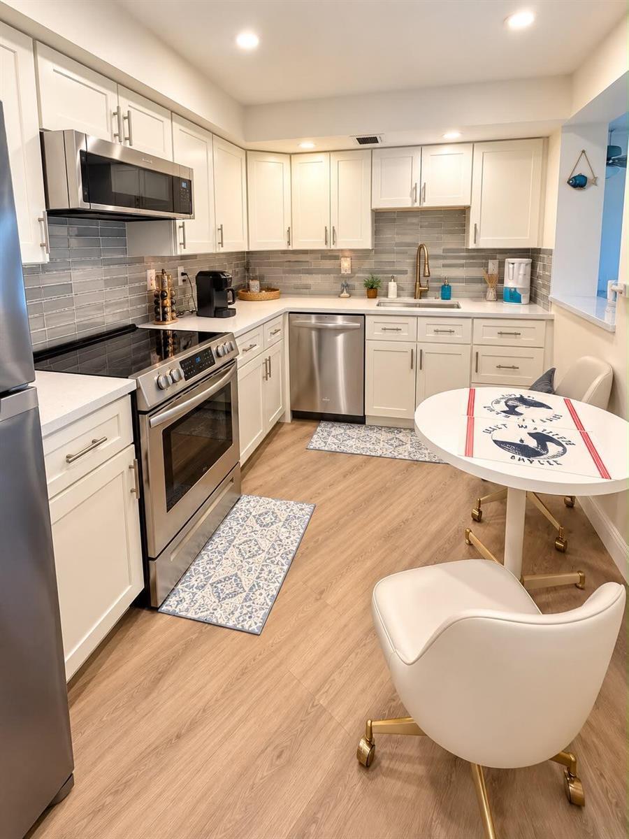 3090 N COURSE Drive # 805, Pompano Beach FL 33069