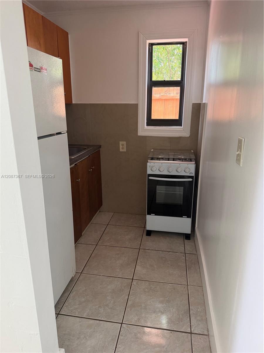 1150 NE 201st Ter # 3, Miami FL 33179 photo 4