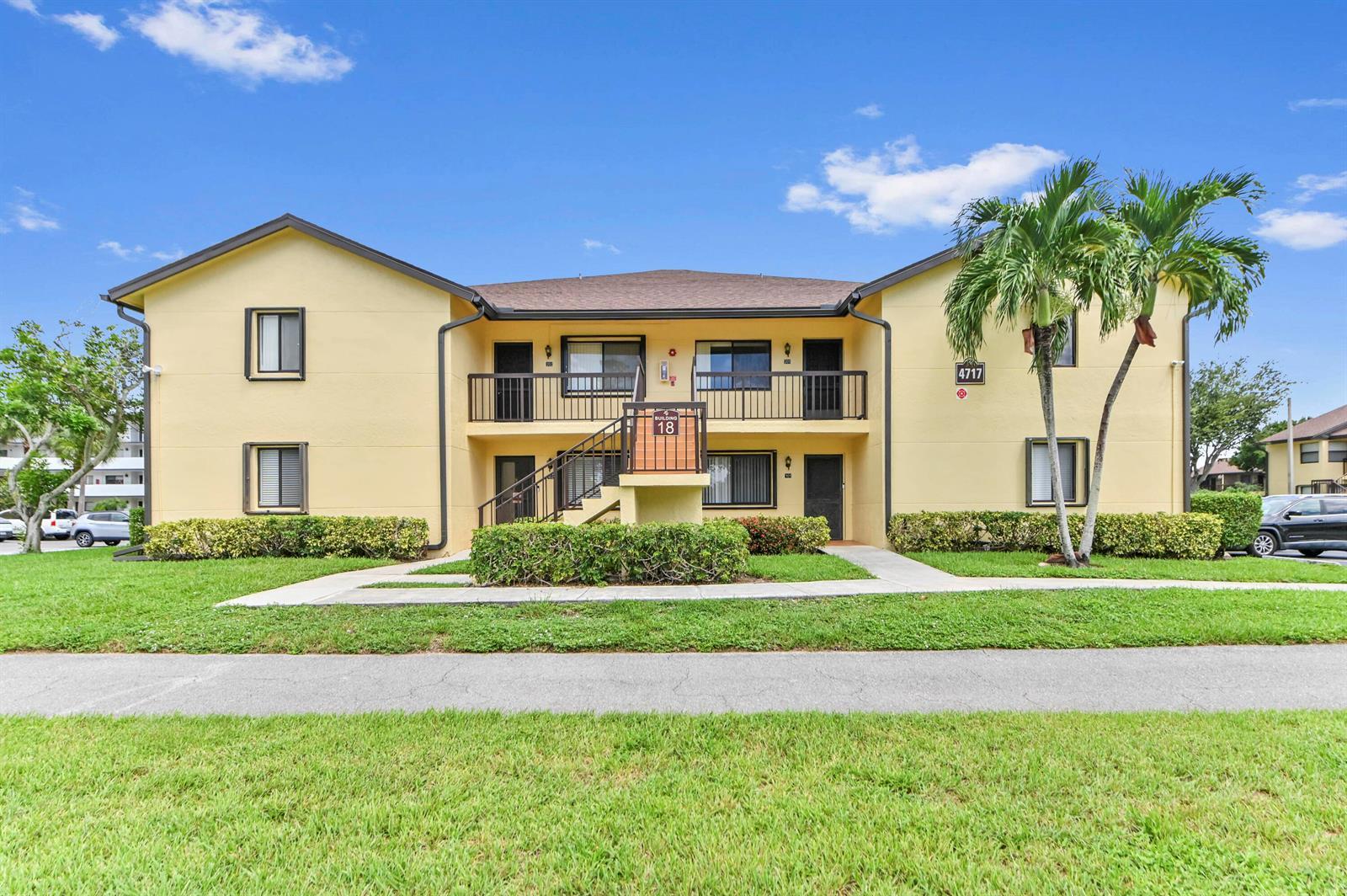 4717 Lucerne Lakes Boulevard E # 201, Lake Worth FL 33467