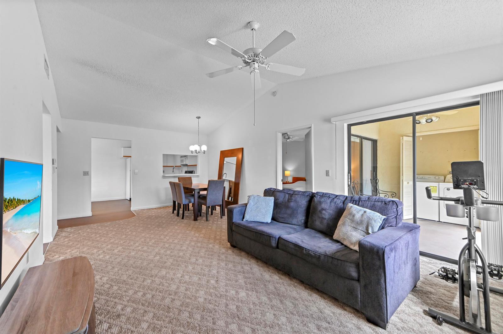 4717 Lucerne Lakes Boulevard E # 201, Lake Worth FL 33467 photo 4