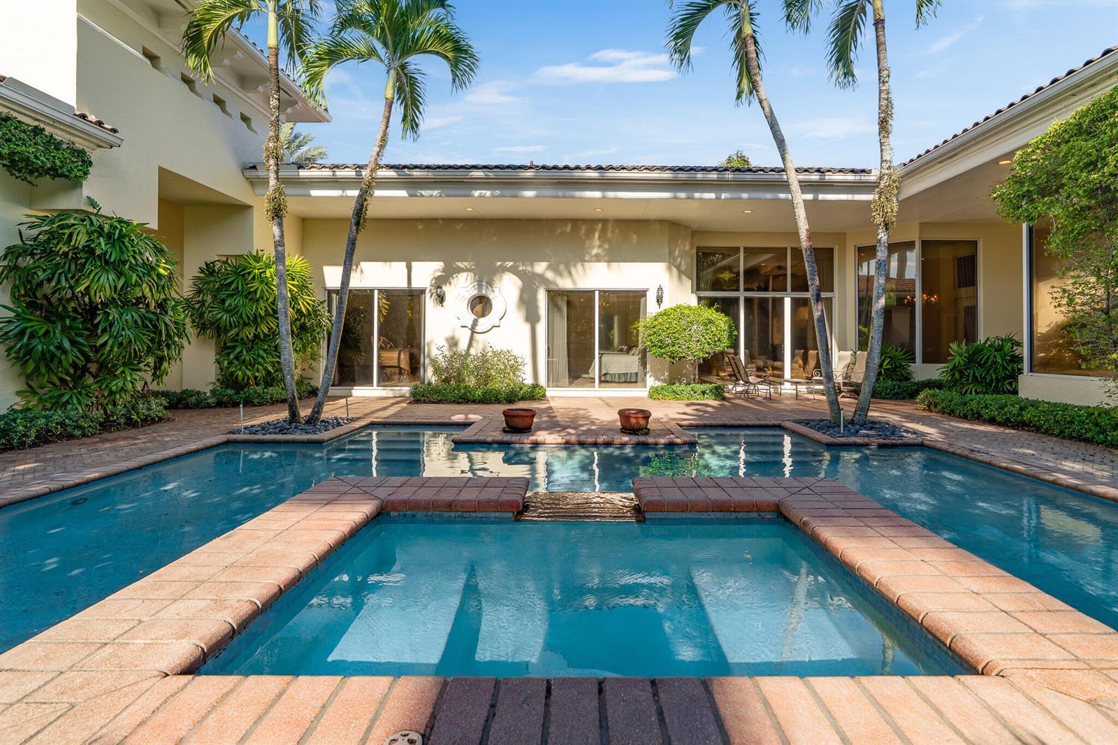 7555 Porto Vecchio Place, Delray Beach FL 33446