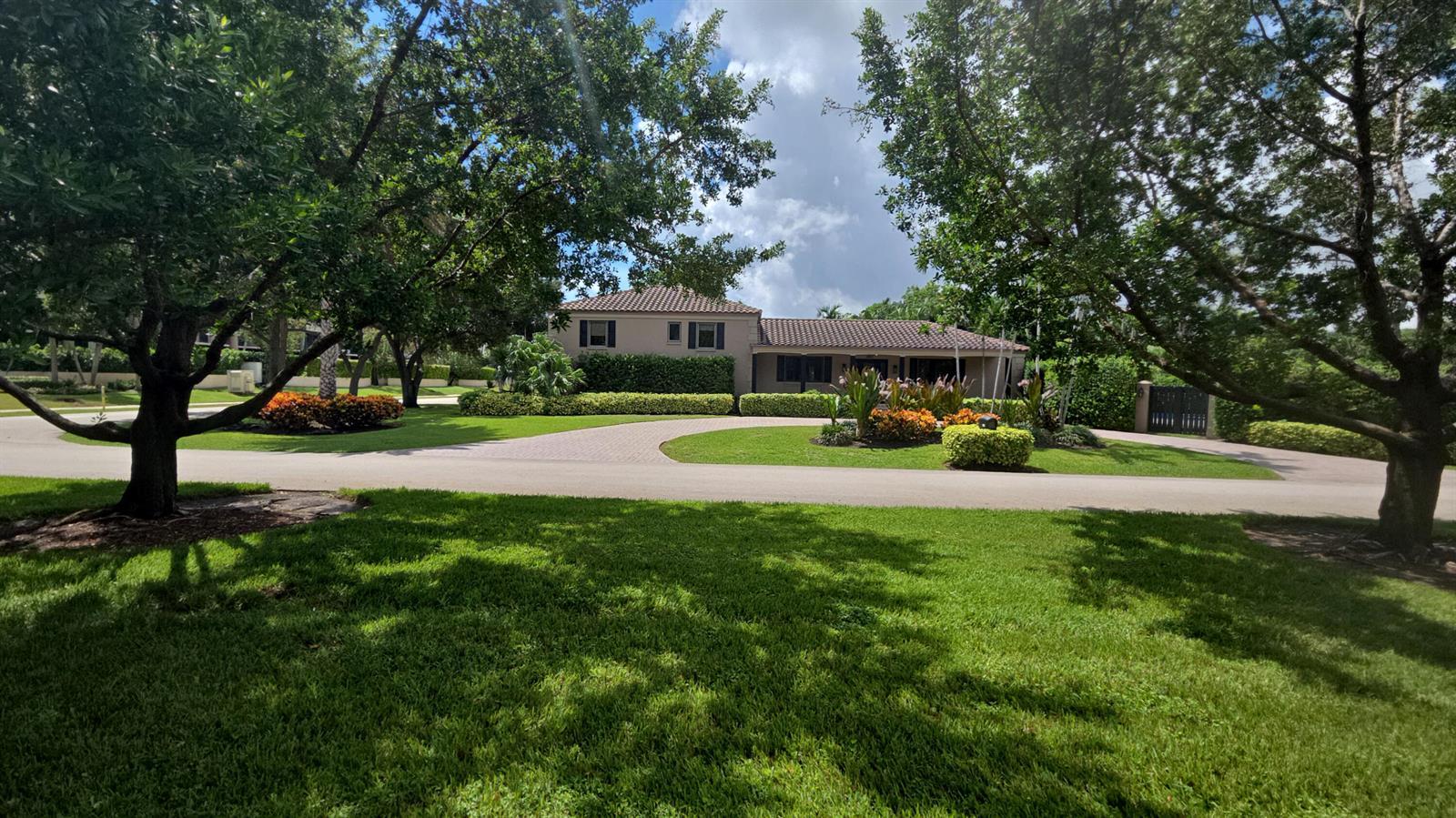 850 Via Cabana Drive, Boca Raton FL 33432