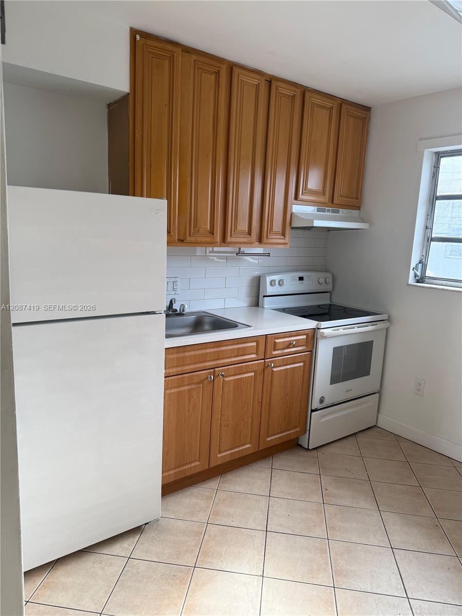 767 SW 9th St # 201, Miami FL 33130 photo 5