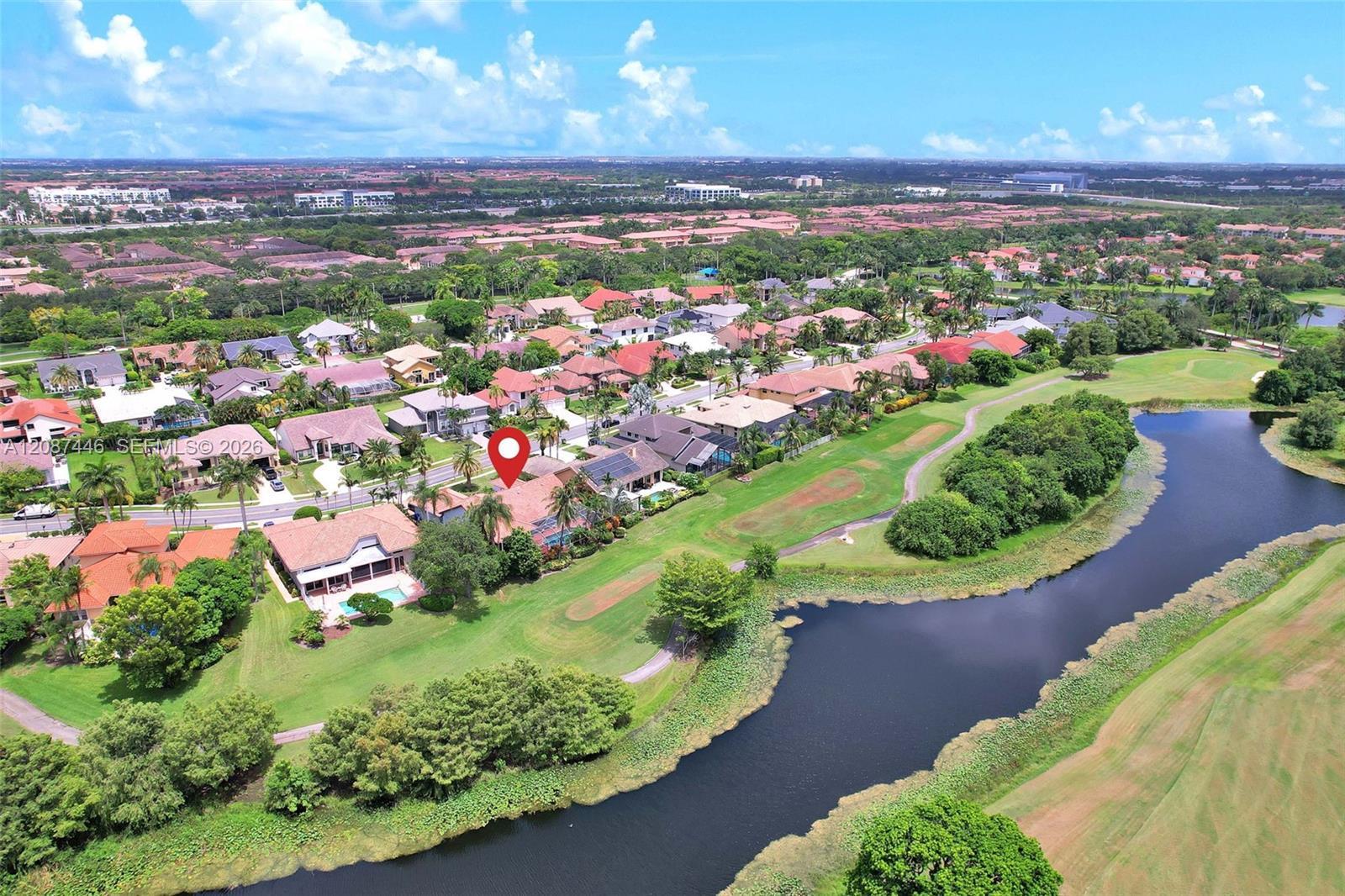 560 W Cypress Pointe Dr W, Pembroke Pines FL 33027