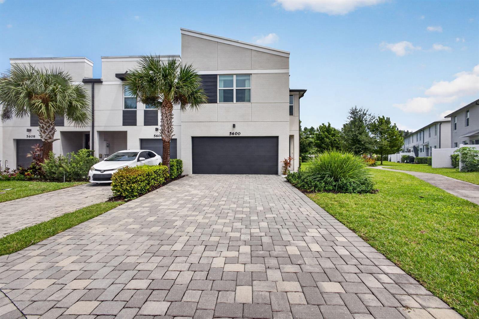 5600 Mentmore Drive, West Palm Beach FL 33407 photo 3