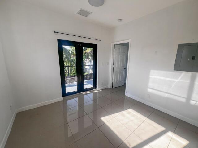 4680 SW 19TH Street, West Park FL 33023 photo 4